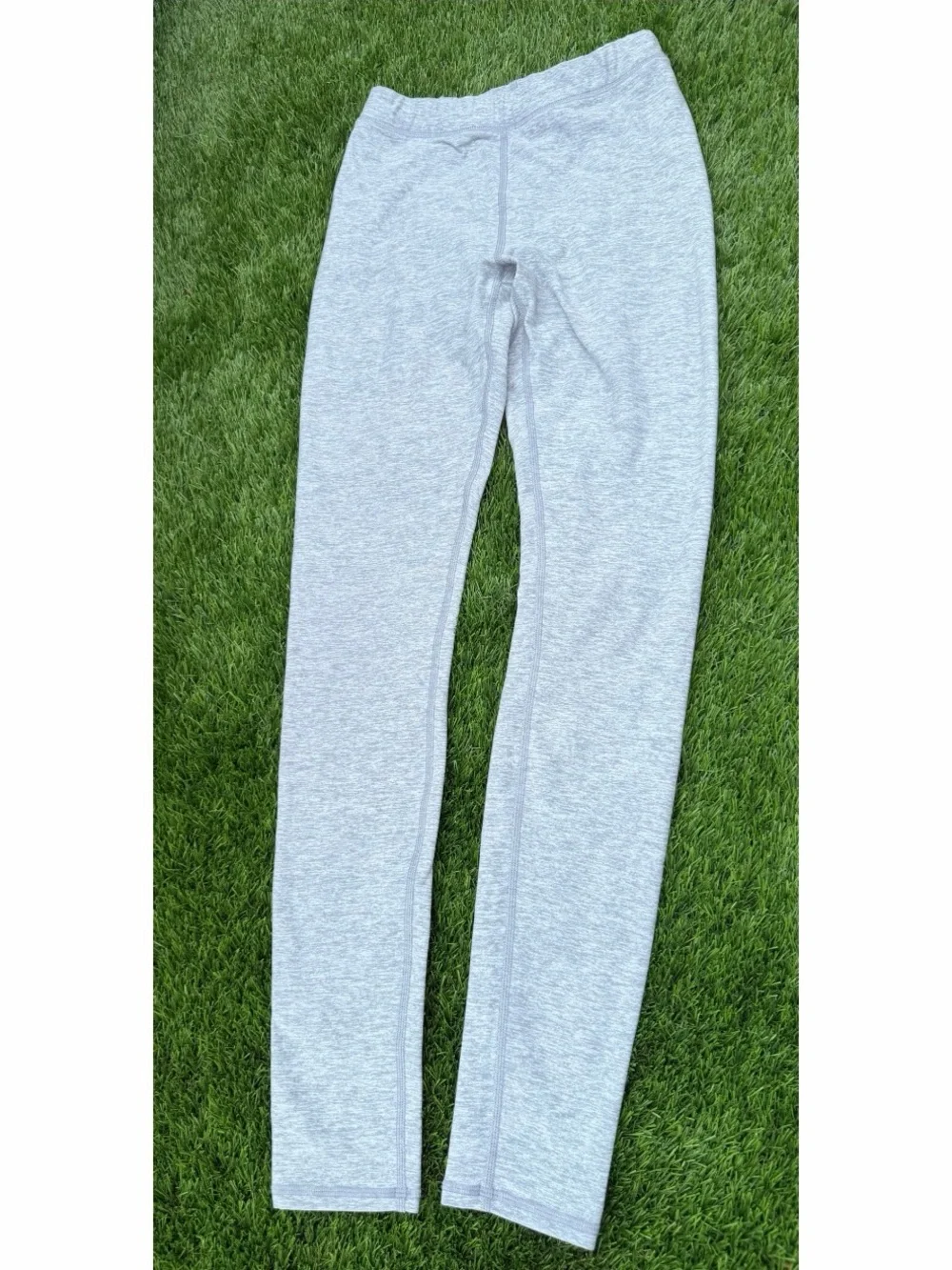ALO Yoga Women’s Light Heather Gray Athletic leggings